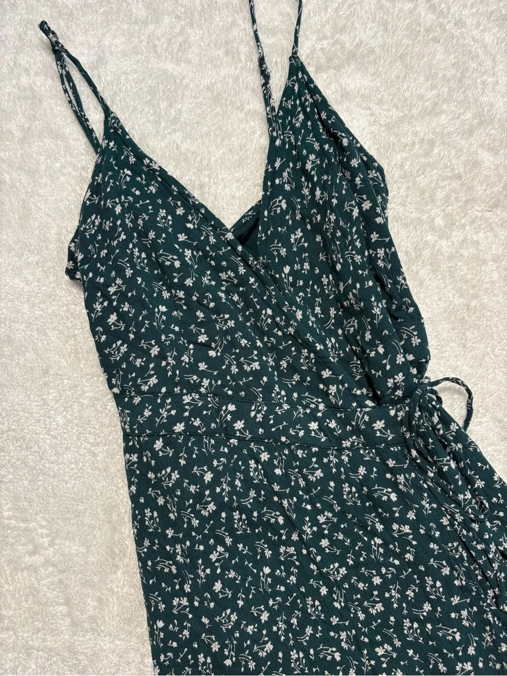 Abercrombie & Fitch Forest Green Floral Wrap Midi Dress - Picture 3 of 6